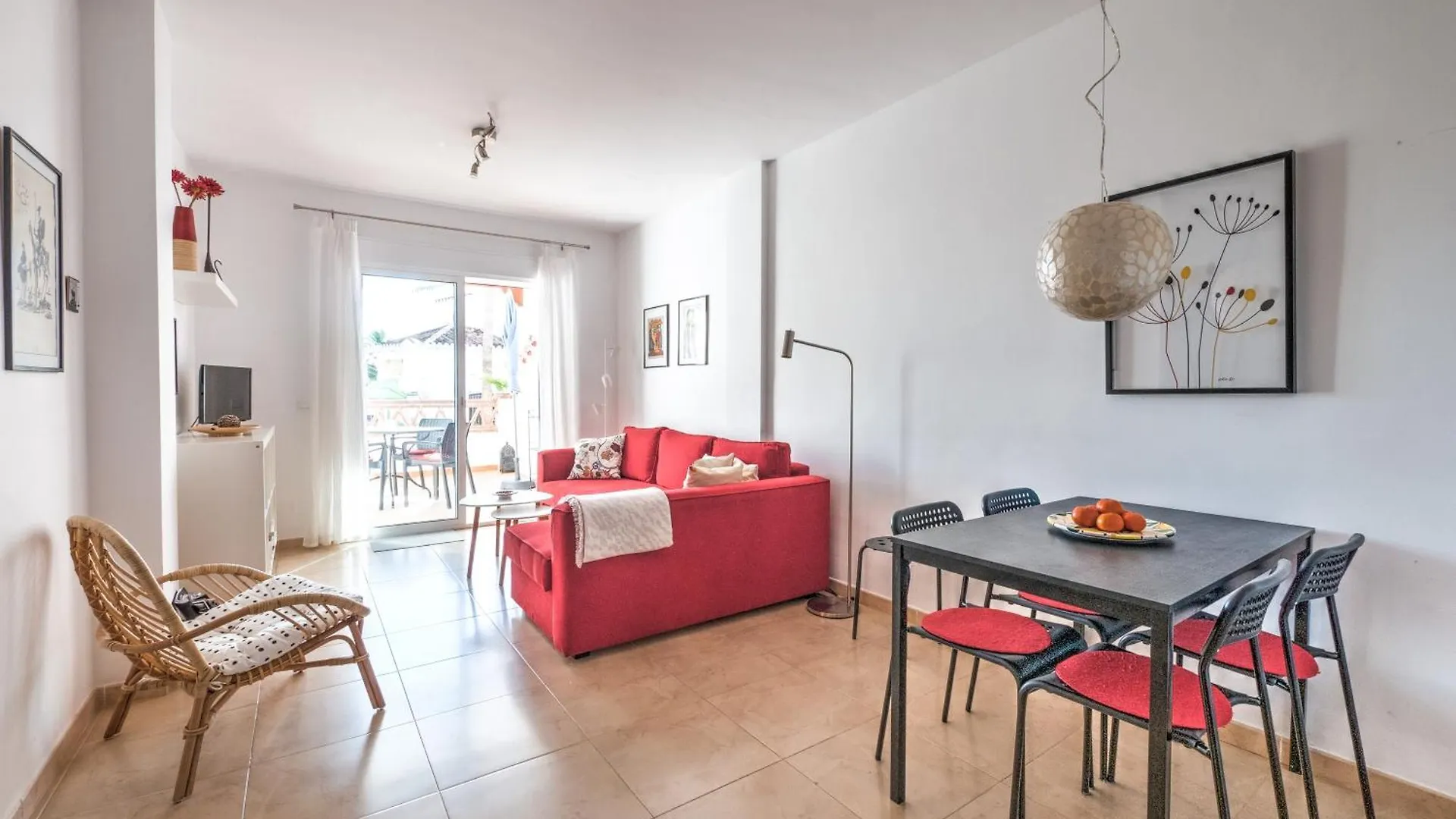 Apartment With Pool Near Burriana Beach, Nerja Španělsko