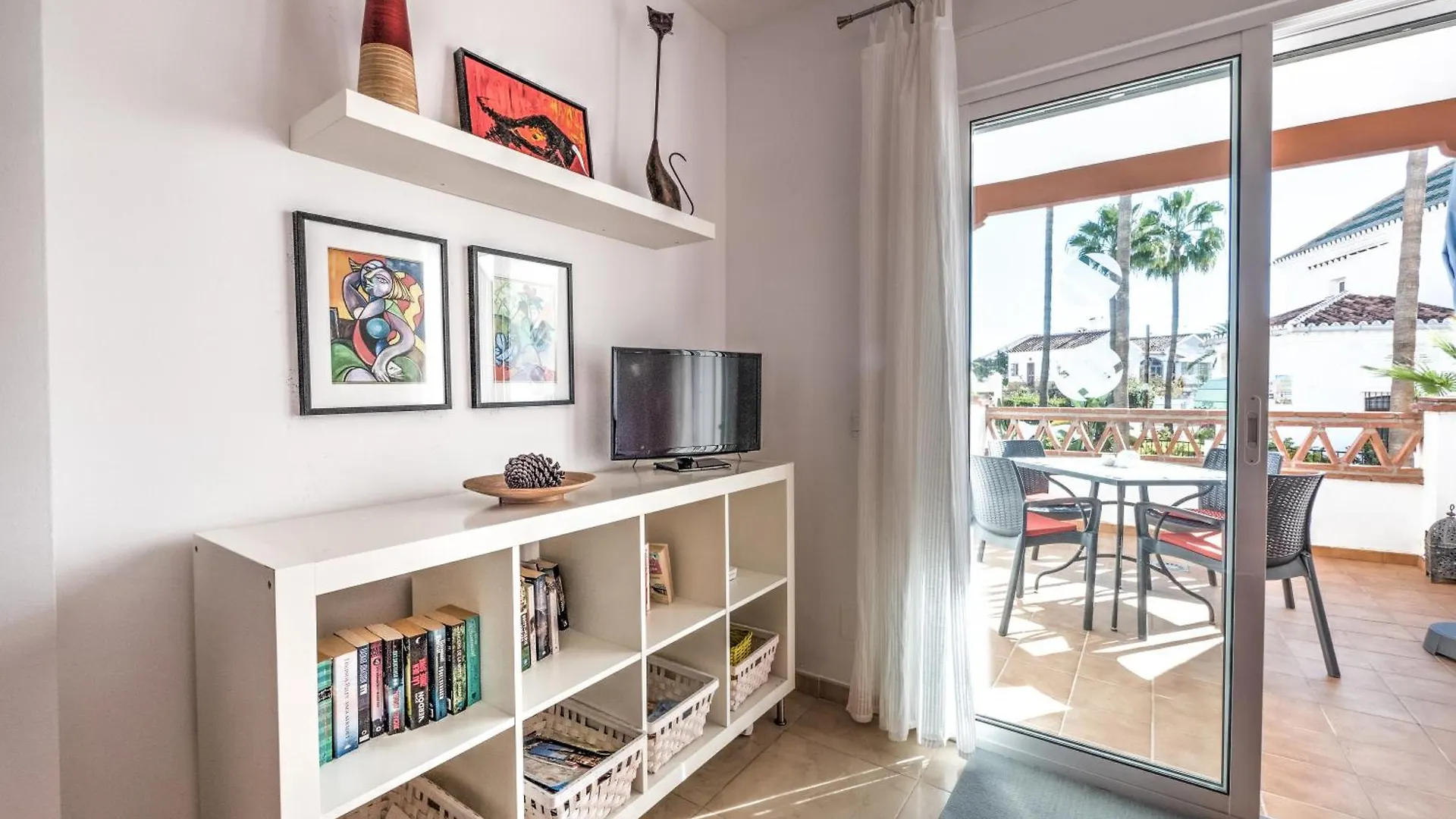 Apartment With Pool Near Burriana Beach, Nerja Španělsko